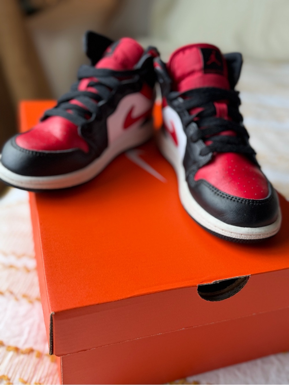 Nike Kids Air Jordan 1 Mid-Top Sneakers in Red, Black, White - Picture 3 of 8